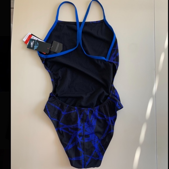 NWT-SPEEDO SWIMSUIT ENDURANCE+ - Picture 2 of 5